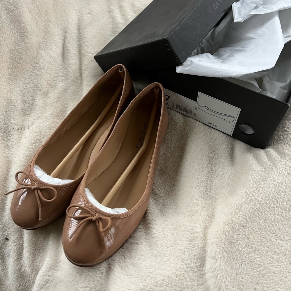 Banana Republic ballet flats